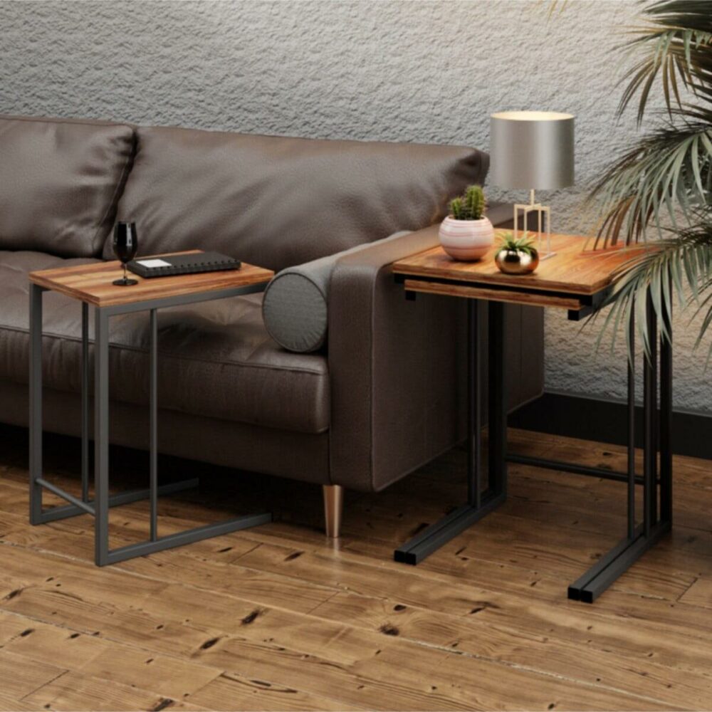 Table d'appoint canapé métal et bois 3 tailles pour rangements facilité présentée dans un salon